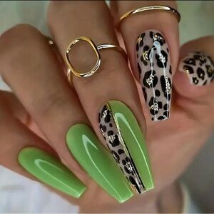 24pcs Glossy Long Ballerina Green Press On Nails With Leopard Silver Glitter